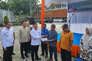 Kolaborasi Pemko dan Pemprov Riau: Bantuan Tunai Rp900 Ribu Cair untuk Warga Pekanbaru