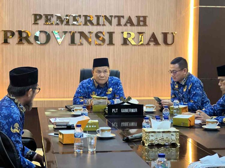 Tugas Khusus untuk Bapenda, Dinas ESDM dan DPMPTSP dari Plt Gubernur Riau SF Hariyanto