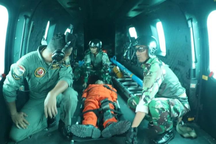 Gerak Cepat Tim SAR  Lanud Pekanbaru Selamatkan Pilot Alami Kecelakaan Pesawat Tempur