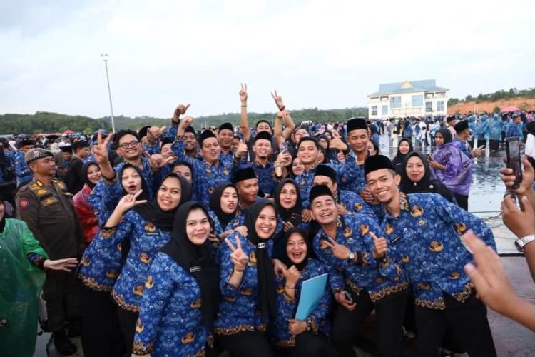 Pemko Pekanbaru Angkat Lebih dari 1.100 Guru PPPK Paruh Waktu, Gaji di Atas UMR