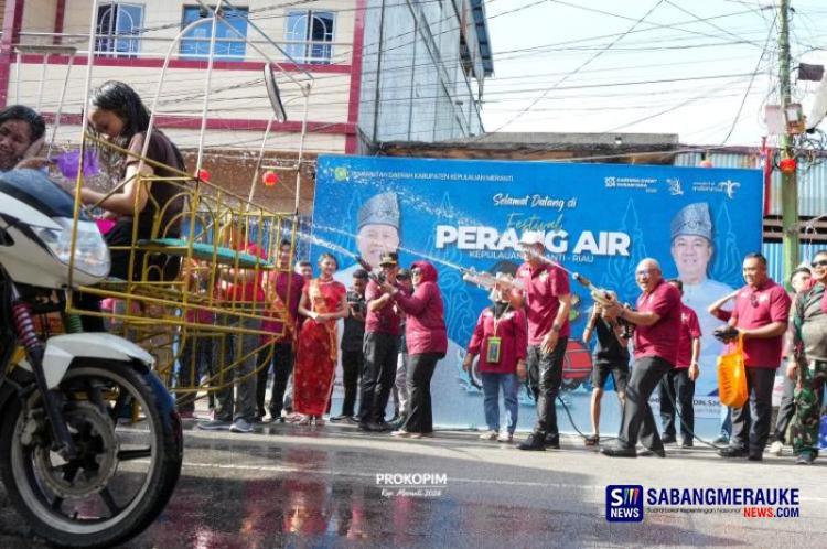 Di Beranda NKRI, Festival Perang Air Tegaskan Kepulauan Meranti sebagai Ikon Budaya Nasional