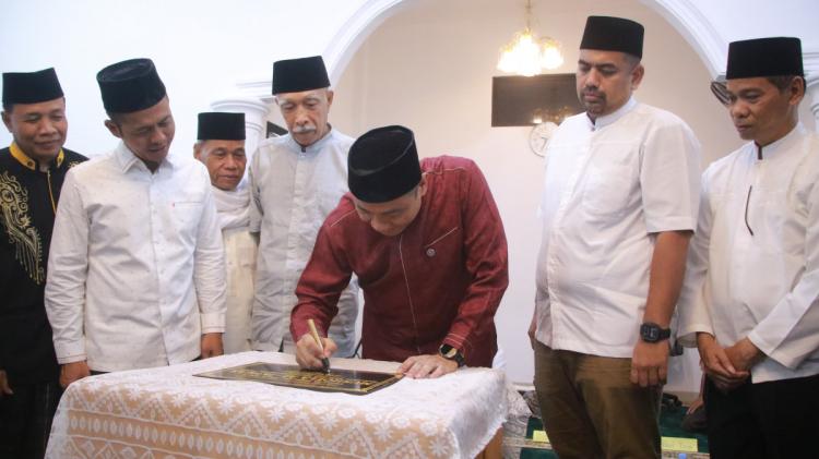 Wawako Resmikan Mushalla Al-Ikhlas di Payung Sekaki: Pintu Keberkahan Bagi Warga Pekanbaru