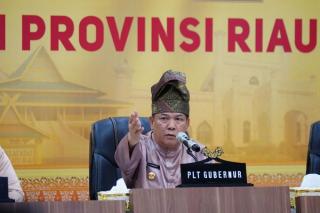 Plt Gubri: Ekonomi Riau Tumbuh 4,79 Persen dan IPM Lampaui Target