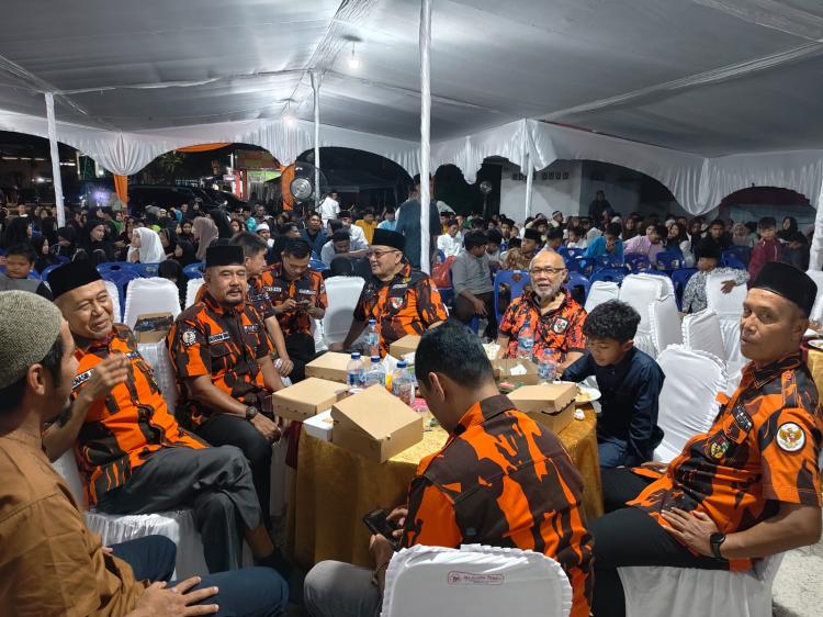 MPW Pemuda Pancasila Riau Santuni Ratusan Anak Yatim dalam Kegiatan Buka Puasa Ramadan