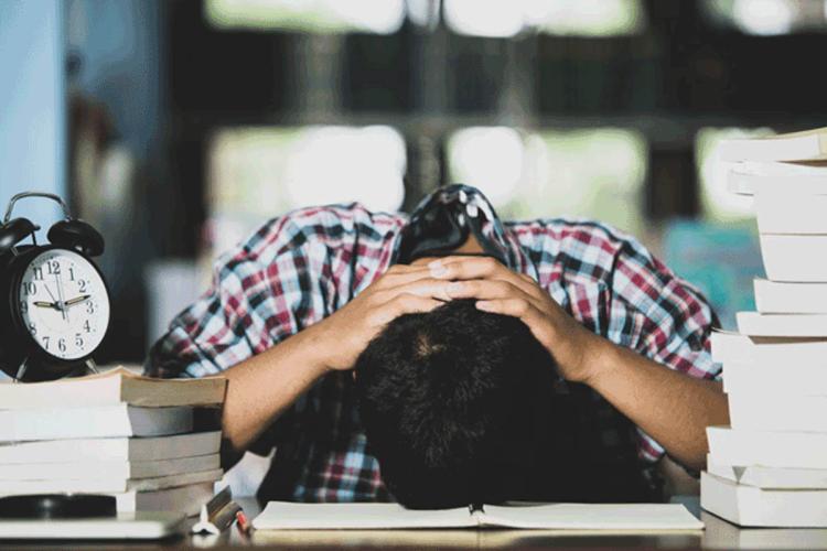 Lampu Merah Kesehatan Mental: Pikiran Bunuh Diri Pelajar Indonesia Meledak, Apa yang Salah?