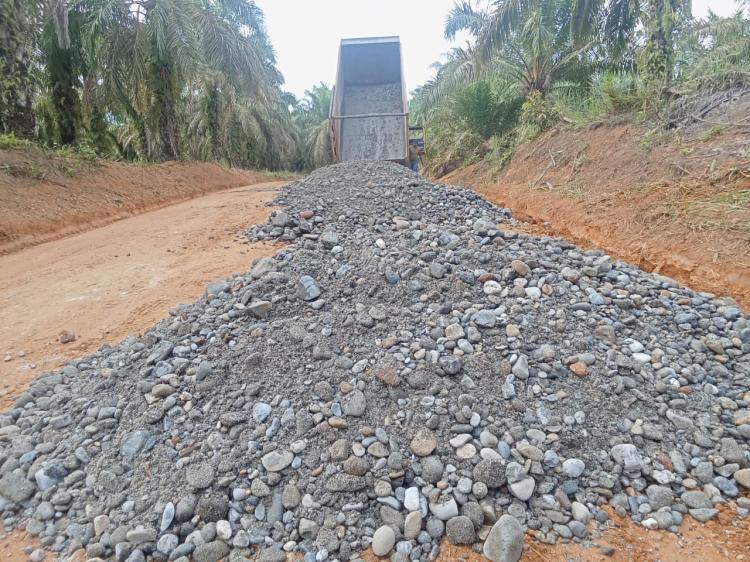 Dinas PUPR Rokan Hulu Perbaiki 17 Ruas Jalan Desa Jelang Idul Fitri 1447 Hijriah
