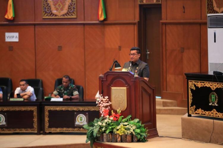 Sekdaprov Riau Serahkan LKPJ 2025 ke DPRD, Wujud Akuntabilitas Pemerintahan Daerah