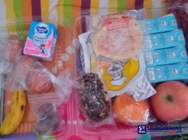 Kesannya Parcel Lebaran, Siswa Sekolah Pekanbaru Bawa MBG Pulang ke Rumah