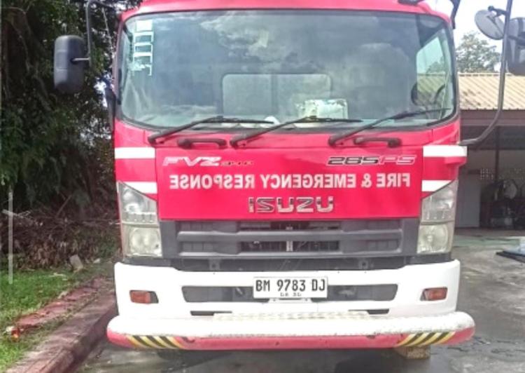 Waduh! Kebakaran Asrama Polisi di Pekanbaru, Mobil Damkar PT PHR Diduga Tak Berfungsi di Lokasi