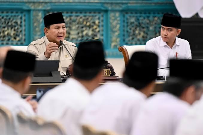Prabowo Bongkar! Ada Pengamat Dibayar untuk Serang Pemerintah, “Saya Dapat Laporan Intel Setiap Hari”