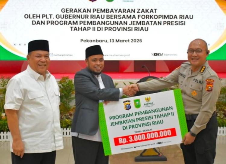 Dana Infak Baznas Riau Rp 3 Miliar Dipakai untuk Jembatan Merah Putih Presisi