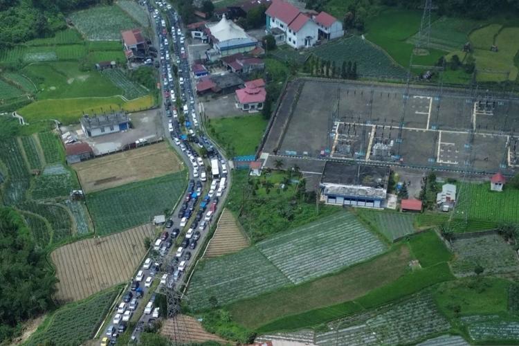 Jangan Sampai Terjebak! Ini Jam Keramat Satu Arah Jalur Padang-Bukittinggi Hari Ini