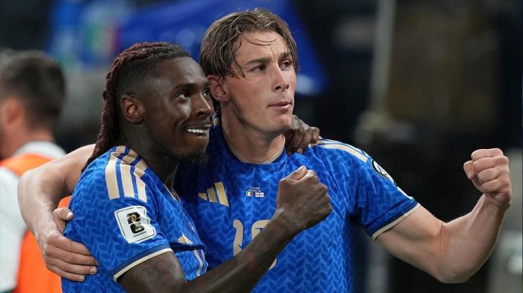 Tendangan Roket Tonali Selamatkan Muka Azzurri dari Horor Play-off!