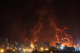 Target Baru AS-Israel: Serang 5 Pangkalan Minyak Iran, Picu Kebakaran Besar