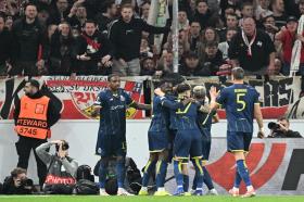 Stuttgart Dibikin Nangis di Kandang! Porto Curi Kemenangan Manis