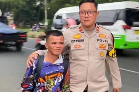 r[judul]