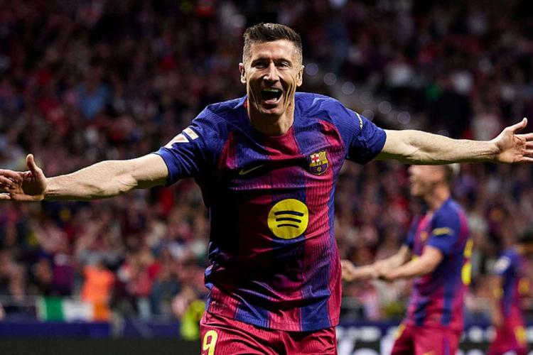 Lewandowski Ngamuk! Barcelona Bikin Atletico Madrid Menangis di Kandang Sendiri