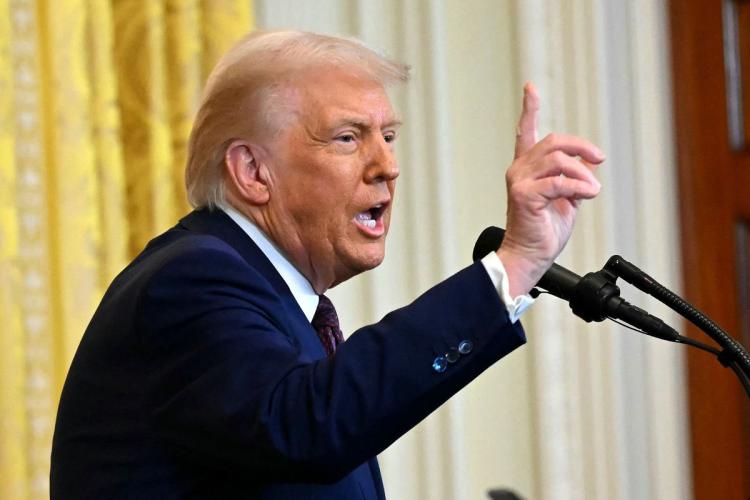 Iran Tolak Damai, Trump Ngamuk! Ancaman Hancurkan Infrastruktur Bikin Dunia Tegang