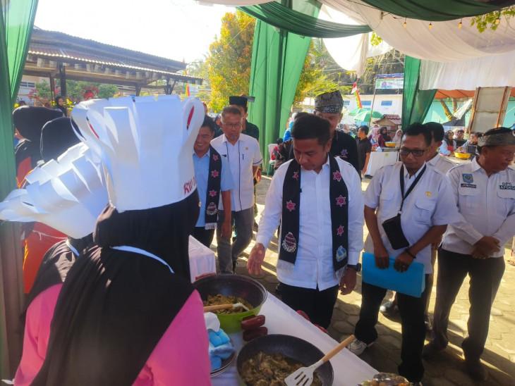 Festival Kreatif Lipat Kain Jadi Upaya Pemkab Kampar Dorong Ekonomi Kreatif