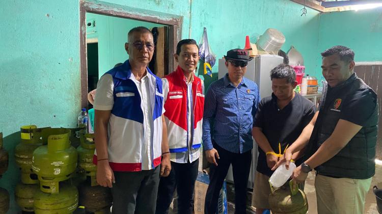 Gas 3 Kg Disulap Jadi 12 Kg, Polisi Gerebek Pangkalan ‘Berkedok’ Resmi