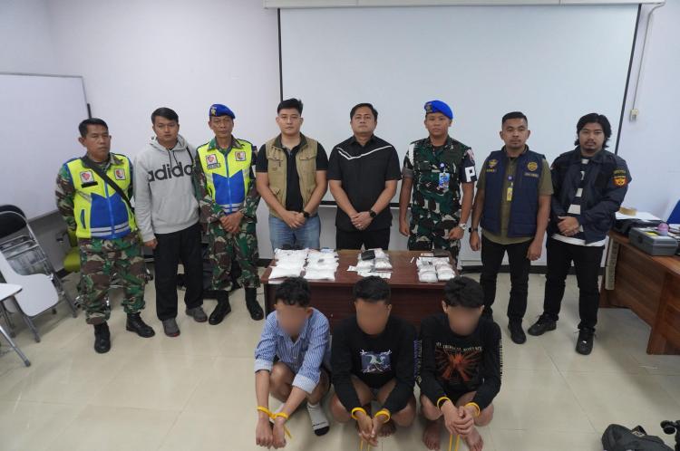 Dramatis! Dua Kali Penyelundupan Sabu Digagalkan dalam Hitungan Jam di Bandara SSK II