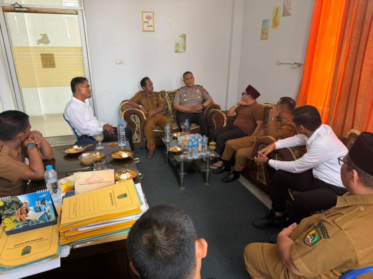Kapolsek Pujud Gelar Cooling System Bersama Upika, Perkuat Sinergi Lawan Narkoba