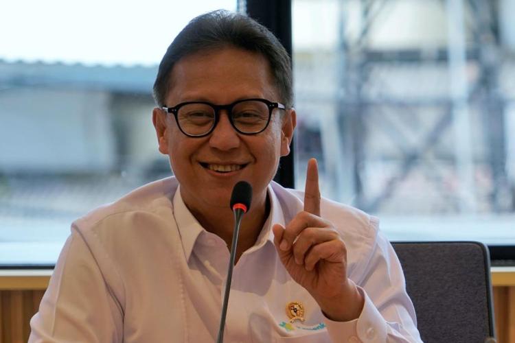 BPJS Nyaris Jebol Rp13 Triliun! Menkes Paksa Pengusaha Minuman Manis Jujur Soal Gula
