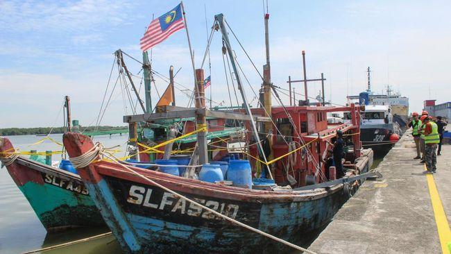 Tertangkap Basah! 3 Kapal Malaysia Maling Ikan di Selat Malaka, Negara Selamatkan Rp20 Miliar