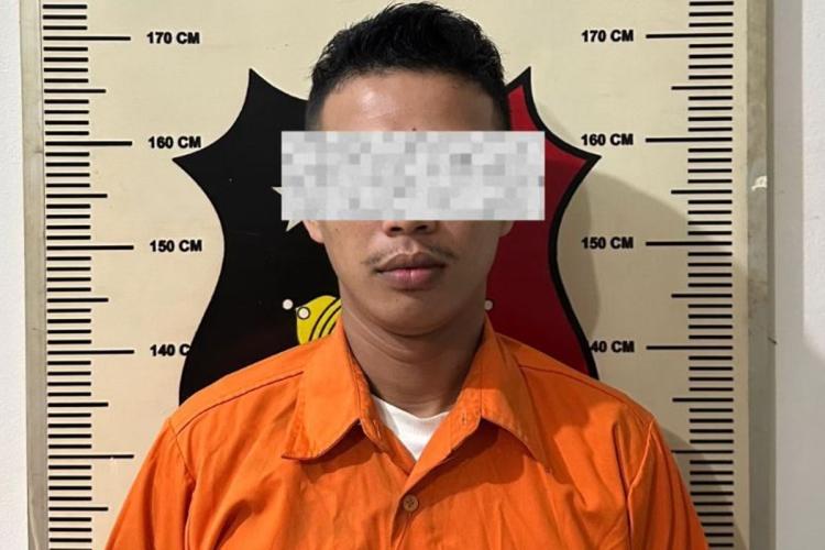 Brutal! Pemuda Bengkong Dihajar Sampai Berdarah Depan Bakso Gondrong Batam