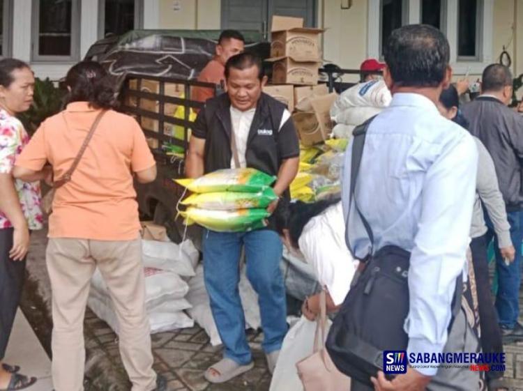 Dijual Dengan Harga Miring, Sembako Pasar Murah Pemprov Riau Diserbu Warga Pandau