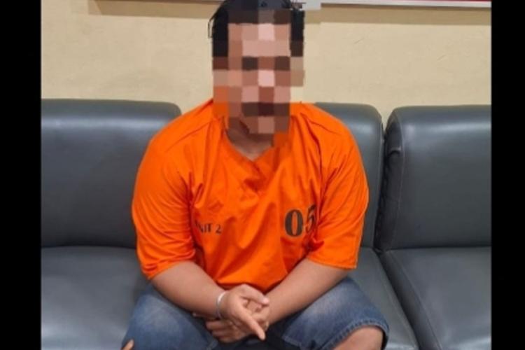 Nyali Ciut! Pengedar 500 Pil Ekstasi Kodok Tertangkap Basah Saat COD Tengah Malam!