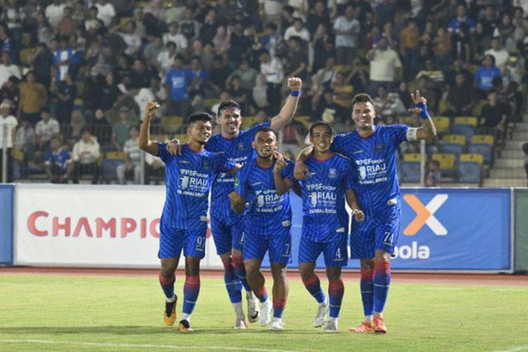 Sumsel United Menangis di Rumbai! PSPS Pekanbaru Mengamuk, Misi Balas Dendam Tuntas Lewat Drama Menit Akhir!