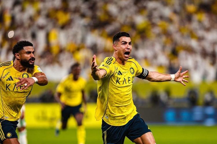 Gol Sundulan CR7 Bikin Liga Arab Memanas, Al Nassr Kunci Kemenangan Dramatis