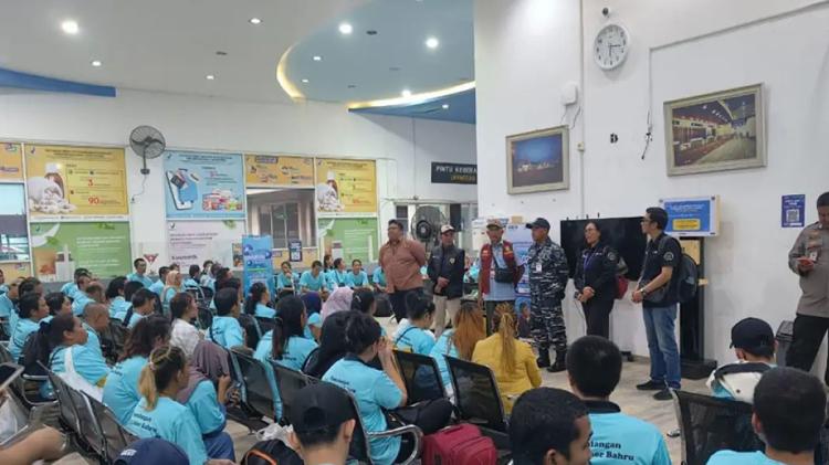 Mimpi Jadi Abu di Johor Bahru: Cerita Anak Yatim Piatu Pulang Tanpa Ibu