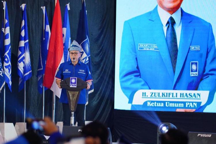 Pelantikan Termegah se-Indonesia, Zulhas Pasang Target Ambisius PAN Riau di Pemilu 2029