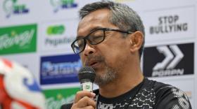 Misi Wajib Menang! PSPS Kejar Balas Dendam, Aji Santoso Pertaruhkan Segalanya