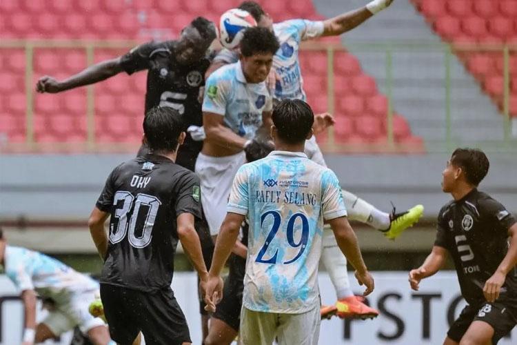 Sudah Unggul, PSPS Runtuh di Detik Terakhir, Bekasi City Menang Dramatis
