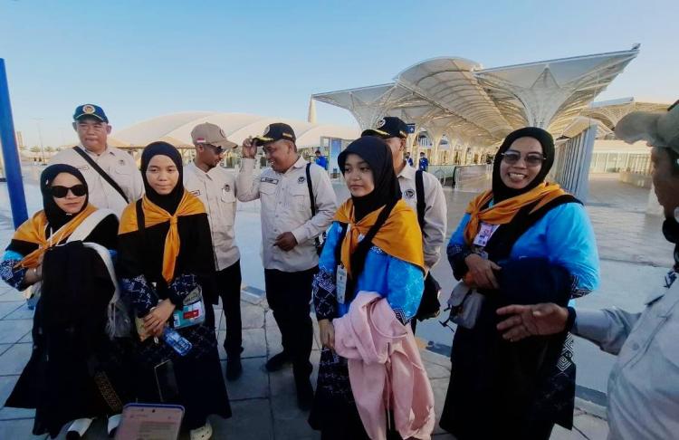 Kendala Sistem Visa, Dua Jemaah Haji RI Sempat Tertahan di Bandara Madinah