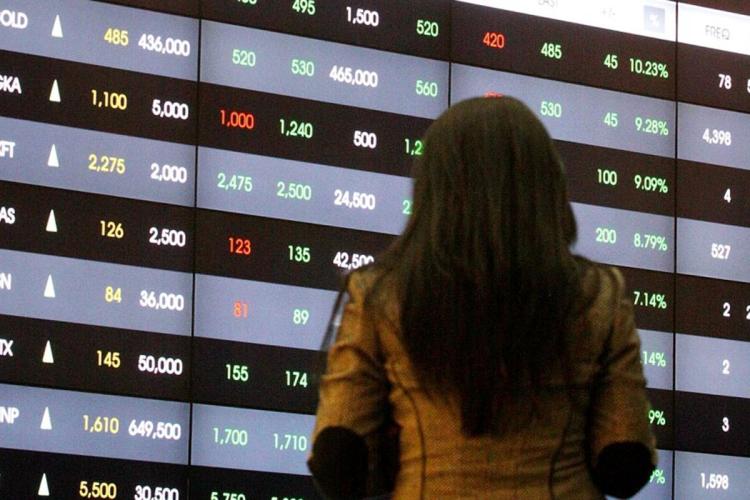 Surplus Dagang Menyusut, IHSG Kehilangan Tenaga di Sesi Penutupan