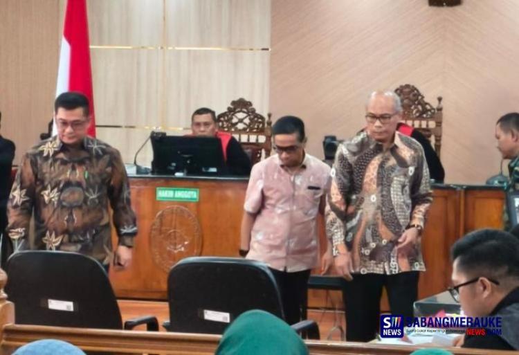 3 Pejabat Strategis Pemprov Riau Termasuk Sekda Syahrial Abdi Diperiksa di Sidang Dugaan Korupsi Abdul Wahid, Barisan Emak-emak Bikin Heboh