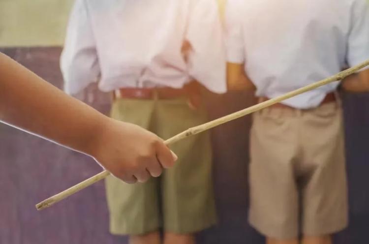 Negara Ini Terapkan Hukuman Cambuk ke Siswa Pelaku Bullying, Begini Aturannya