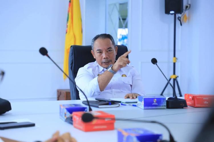 Pj Sekda Rakor Bersama Mendagri, Kenaikan Harga BBM Picu Inflasi di Pekanbaru