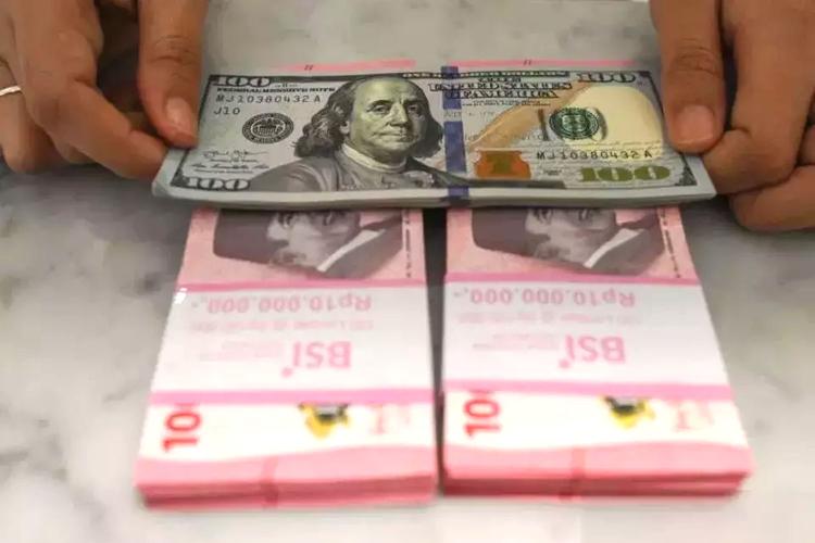 Dolar AS Jebol Rp17.500, Pasar Panik Usai Trump Guncang Dunia dan MSCI Mengintai