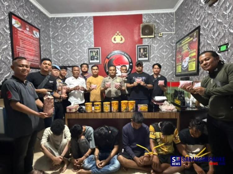 Sat Narkoba Polres Rohil Ringkus 6 Tersangka, 5 Diantaranya Warga Pasir Limau Kapas: Sita 8.136 Butir dan Serbuk 5,8 Kg Ekstasi