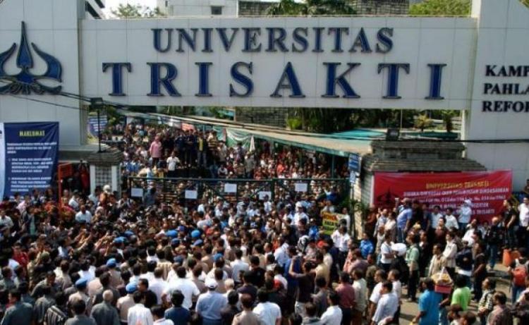 Sejarah Tragedi Trisakti 12 Mei 1998 dan Kronologi Penembakan Mahasiswa