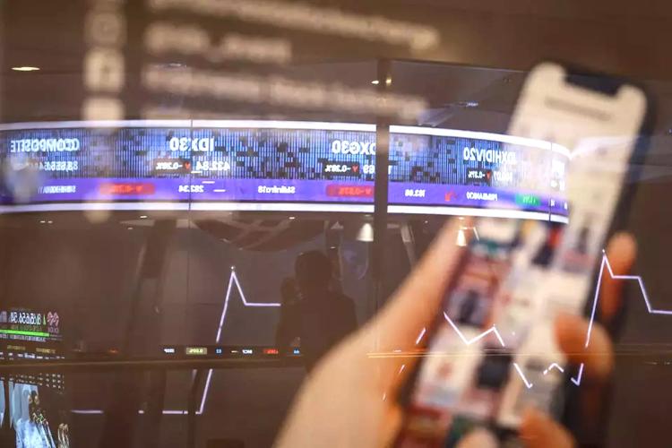 IHSG Hancur di Level 6.723, Saham LQ45 Ini Justru Bikin Trader Senyum Lebar