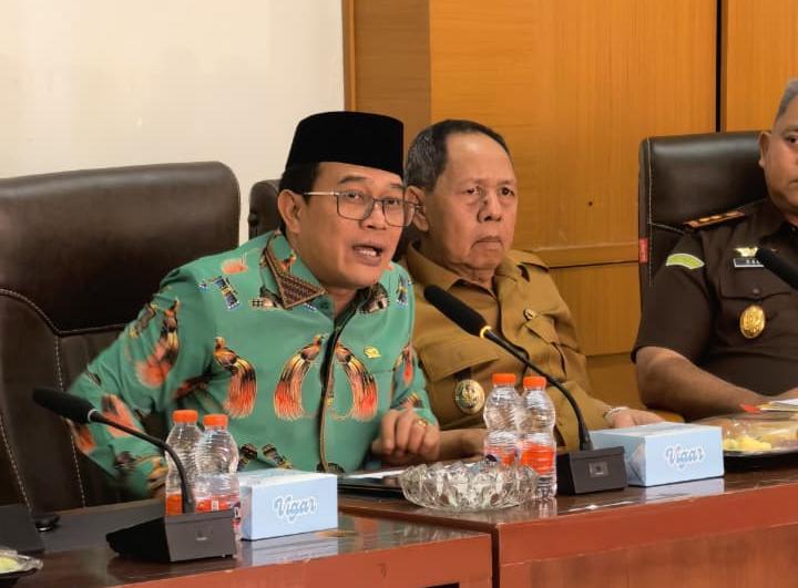 Konflik PT Torganda-PT Wonorejo dengan Masyarakat Dibahas dalam Pertemuan Penrad Siagian dengan Wabup Paluta