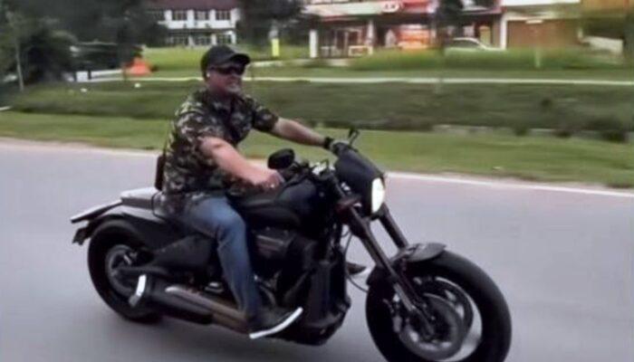 Viral Naik Harley Tanpa Helm, Ketua DPRD Kepri Kena Sanksi Gerindra