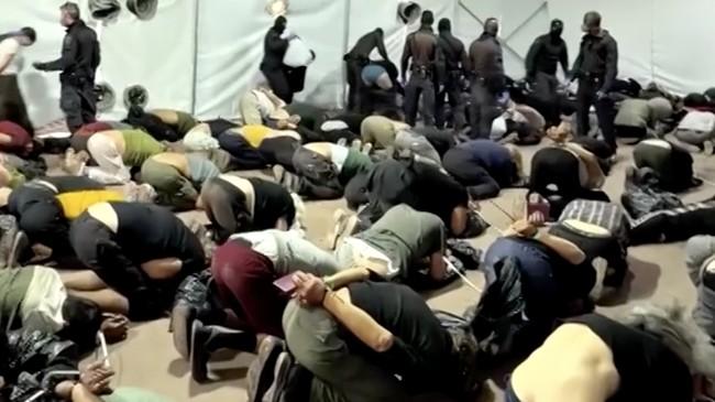 Menteri Israel Unggah Video Aktivis Gaza Berlutut, Dunia Langsung Murka