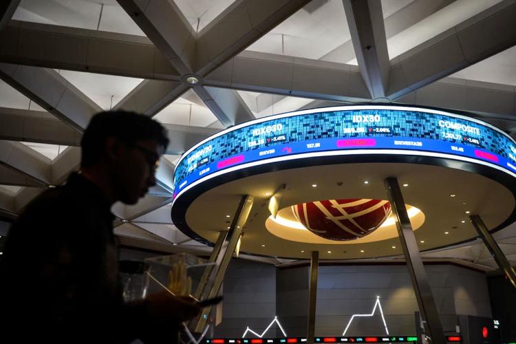 Bursa Asia Pesta Hijau, IHSG Malah Tersungkur hingga Nyaris Jebol 5.900
